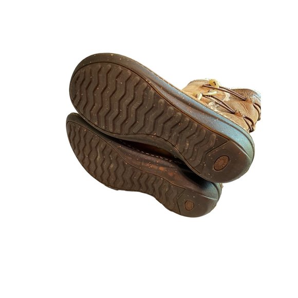 Ugg Sherpa Lined Leather and Sheepskin Booties‎ size 6 - Picture 9 of 14